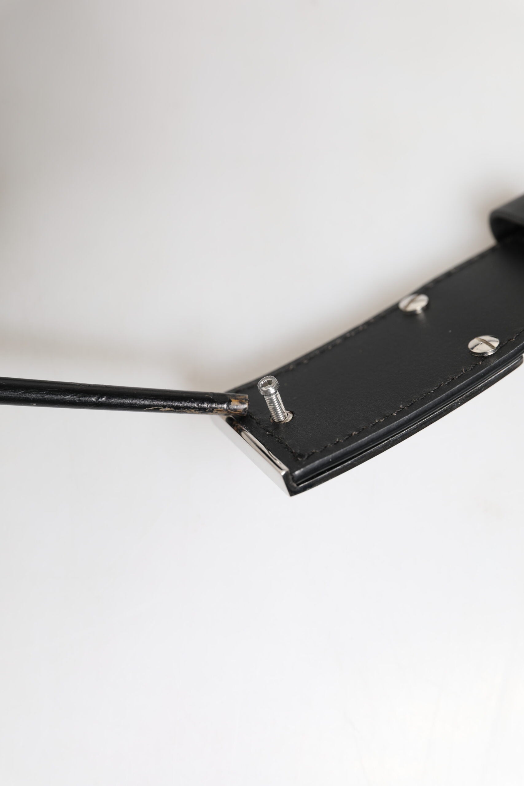 Dolce & Gabbana Black Leather Metal Logo Buckle Belt