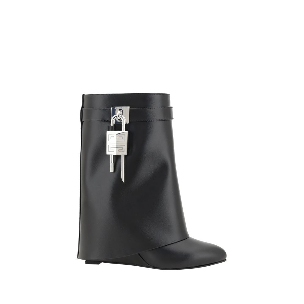 Givenchy Black Calf Leather Bos Taurus Ankle Boots