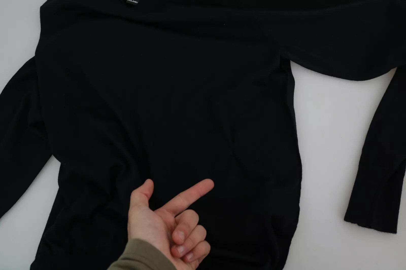 Dolce & Gabbana Black Cashmere Crewneck Pullover Sweater